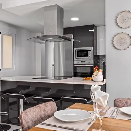 Apartment Baltico, 50m To Locos *